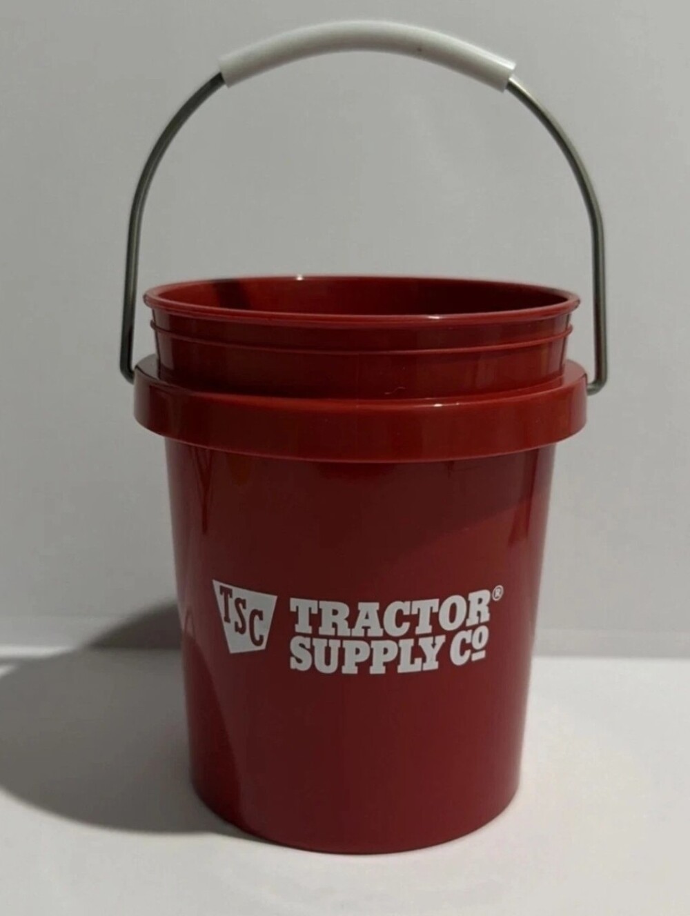 *VIRAL* Tractor Supply Co TSC Mini Bucket 4" Tall - Red